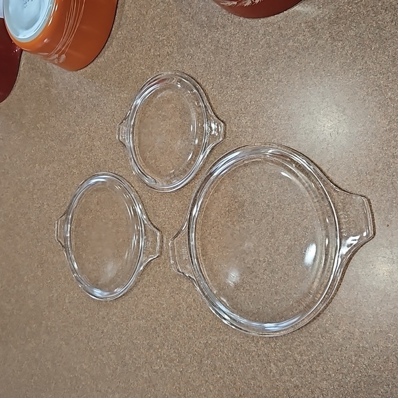 Vintage Pyrex Autumn Harvest Set of 3 Nesting Casserole Dishes with Lids!!! - Picture 9 of 16